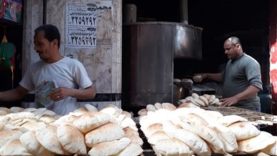 صور| أصحاب المهن الشاقة في رمضان: صايمين رغم لهيب النيران 