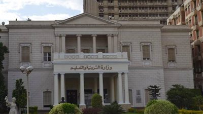 حرب «التعليم والمالية» تشتعل.. و«شوقي»: «لو مخدناش اللي عايزينه هنقفلها»