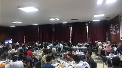 «تجارة أسيوط» تواصل إطلاقها مشروع إفطار صائم للطلاب المغتربين