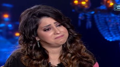 فيديو| أيتن عامر تنهار من البكاء في شيخ الحارة