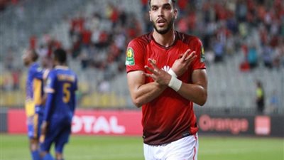 4 مهاجمين أجانب في الأهلي خلال موسم واحد.. و«أزارو» يكسر القاعدة