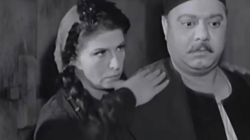 امرأة في مشهد