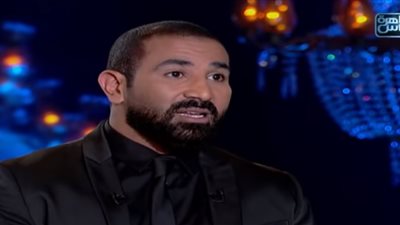 أحمد سعد:«طلقت سمية الخشاب عشان اخدت مني بيتي» (فيديو)