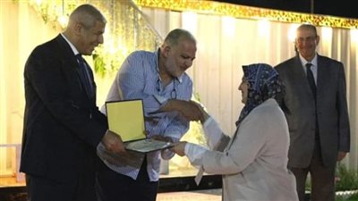 صور| «مستقبل وطن» يكرم قيادات وأعضاء الحزب بـ«ديرب نجم»