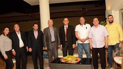 محمد سالم: تراجع الدولار أمام الجنيه لاستقرار سوق الصرف والائتمان