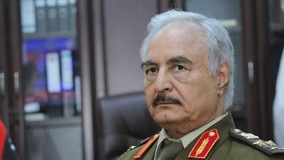 خليفة حفتر يؤكد على قوة العلاقة بين مصر وليبيا