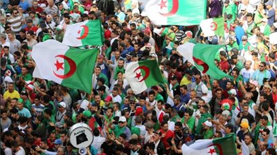خلال مسيرات اليوم| الجزائريون يرفعون شعار «نحن بحاجة إلى حوار حقيقي»