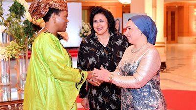 انتصار السيسي: «أسعدني اهتمام سيدة بوروندي الأولى بالتجربة المصرية لتمكين المرأة»