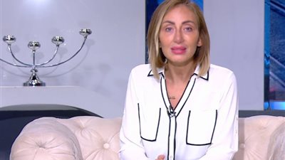 ردود فعل النجوم بعد إصابة ريهام سعيد بمرض بكتيري في الوجه