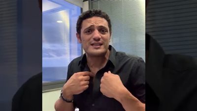 نشطاء السوشيال عن فيديو محمد علي الجديد: بتنظر علينا ليه