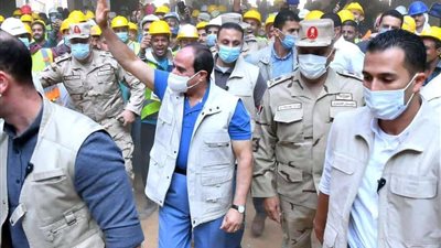 الرئيس السيسي يهنئ الحكومة على تحقيق مؤشرات اقتصادية إيجابية 