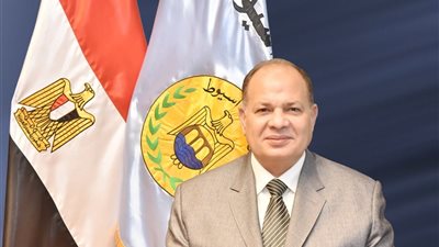 جلسة تشاور مجتمعي لتقييم الأثر البيئي لانشاء محطات انتقالية وسيطة للمخلفات الصلبة بمركز أسيوط  