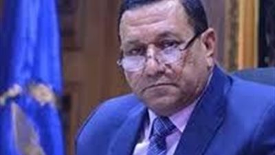 العثور على سائق مصاب وملقى في طريق فرعي بسوهاج