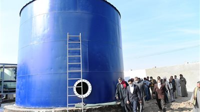 نائب محافظ قنا يتفقد إنشاءات محطة مياه شرب الشاورية