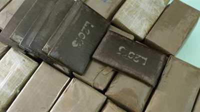 القبض على عاطل بحوزته 17 طربة حشيش بمركز دشنا 