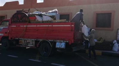 محافظ البحر الأحمر: نقل 29 أسرة من منطقة الخطورة الداهمة إلى بديل العشوائيات برأس غارب