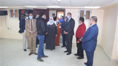 رئيس جامعة سوهاج يتفقد مركز تنمية الموارد البشرية تمهيداً لافتتاحه قريباً 