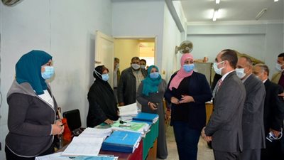 نائب محافظ سوهاج يتفقد إدارة خدمة المواطنين بمديرية التضامن الاجتماعي 