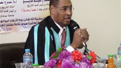 تعيين الدكتور صلاح سليم عميدا لكلية الآداب بجنوب الوادي في قنا
