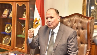 محافظ أسيوط: تكثيف الحملات على المطاحن العامة والخاصة والتأكد من جودة الدقيق  