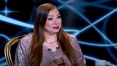 انتصار تهاجم شيماء سيف في برنامج العرافة: بتتكلم عني ليه.. انا مش مرات أبوها
