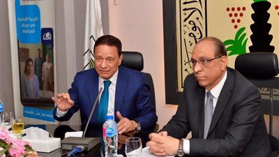 كرم جبر: يجب مواجهة وسائل التواصل الاجتماعي والألعاب الإلكترونية لمنع نشر العنف بين الأطفال