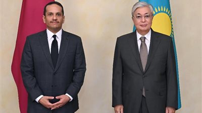 الرئيس الكازاخي يعقد جلسة مباحثات مع نائب رئيس مجلس الوزراء القطري