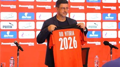 انطلاق معسكر المنتخب الوطني من برج العرب