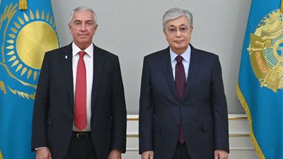 الرئيس توقاييف يعرب عن استعداد كازاخستان لاستضافة بطولة العالم IIHF في عام 2027