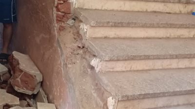 إصابة 7 طالبات إثر انهيار سور سلم بمدرسة المعتمدية الإعدادية بكرداسة
