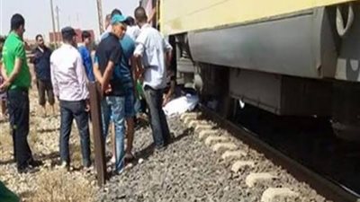 سيدة تلقى مصرعها أسفل عجلات قطار بمزلقان الوسطي في بني سويف 