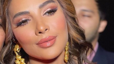 خضوعها لعمليات تجميل أم فوتوشوب؟ .. الفنانة 