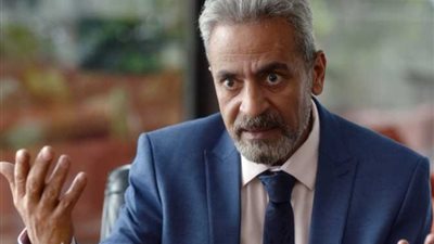 صبري فواز يعلق على وقف المهرجان بـ