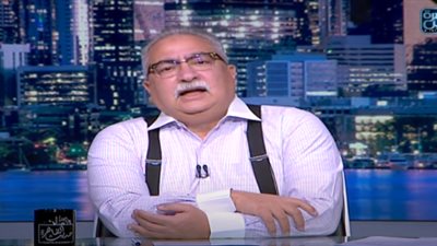 إبراهيم عيسى: عودة الإخوان من بياتها الشتوي بمثابة خروج الثعبان من جحره