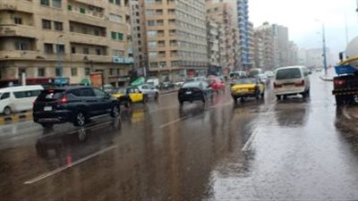 سقوط أمطار وتحذيرات من 