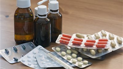 الحكومة توضح حقيقة وجود أدوية سعال بالصيدليات تسبب الوفاة