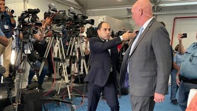 يقولون ما لا يفعلون .. بعد طرد عمرو درويش هل أوروبا تحترم الحريات حقًا؟