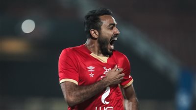 انفراد لـ المواطن.. الأهلي يُسدد غرامة كهربا واللاعب سيتواجد أمام ذئاب الجبل 