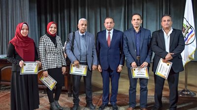 جامعة بني سويف تكرم الفريق الفائز بتمويل مشروع بحثى  بقيمة 1.9 مليون