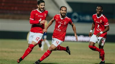 الأهلي يُعلن تعيين وليد سليمان في منصب إداري وقضاء فترتي معايشة لتأهيله