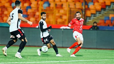 التشكيل الرسمي لمباراة الأهلي وطلائع الجيش في الدوري المصري 