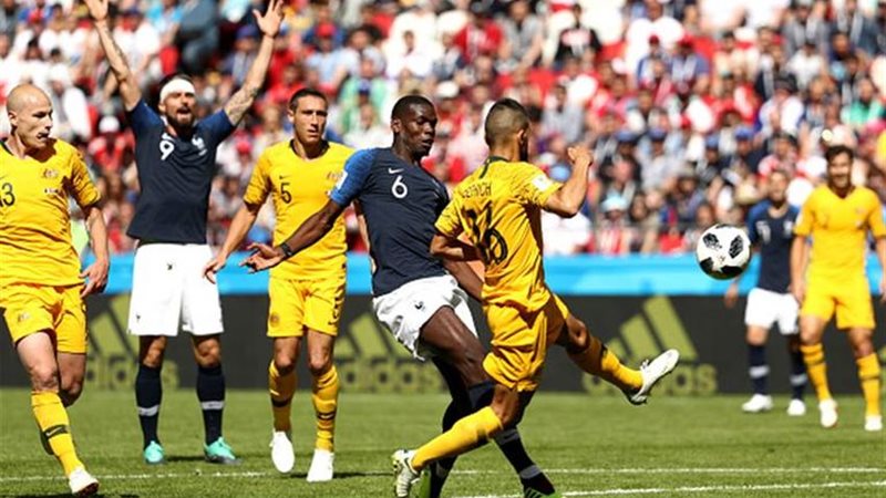 فرنسا تواجه أستراليا