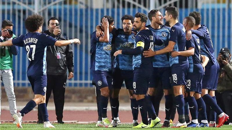 بيراميدز يُعلن قائمة