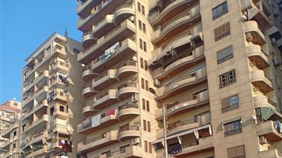 سقوط سيدة من بلكونة شقتها في بنها والنيابة تتابع التحقيقات