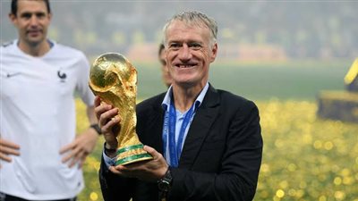 20 مدربًا أبرزهم بوتسو.. كأس العالم ترفض المدربين الأجانب وتتمسك بالوطنيين