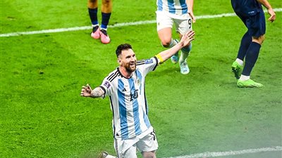 للمرة الرابعة.. ميسي يصبح أول لاعب يفوز بجائزة رجل المباراة في نسخة واحدة بالمونديال 