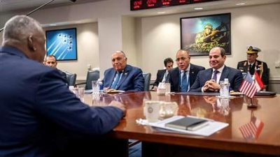 وزير الدفاع الأمريكي يستقبل الرئيس السيسي بمقر البنتاجون