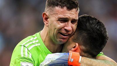 أولهم فاف وأخرهم مارتينيز.. قائمة أفضل حارس مرمى في تاريخ المونديال 