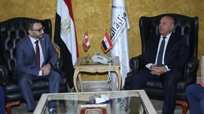 وزير النقل يبحث مع نظيره الكندي فرص إقامة مشروعات بين البلدين