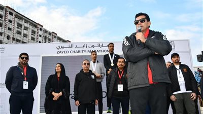 وزير الشباب والرياضة ومحافظ الإسكندرية يُطلقان شارة بدء ماراثون زايد الخيري